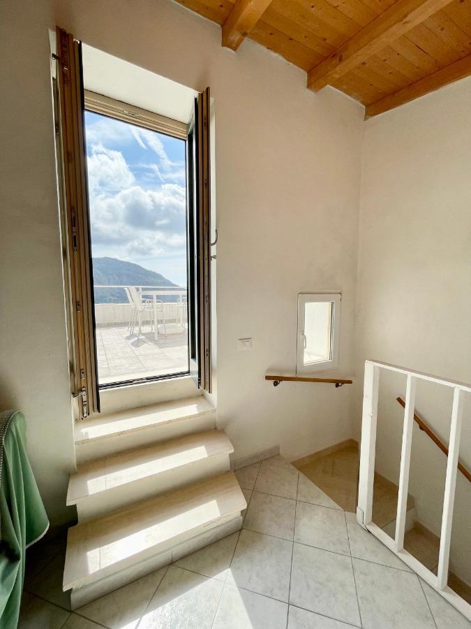 La Terrazza Di Seglia Apartment Ventimiglia Bagian luar foto