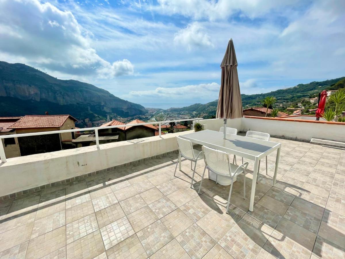 La Terrazza Di Seglia Apartment Ventimiglia Bagian luar foto